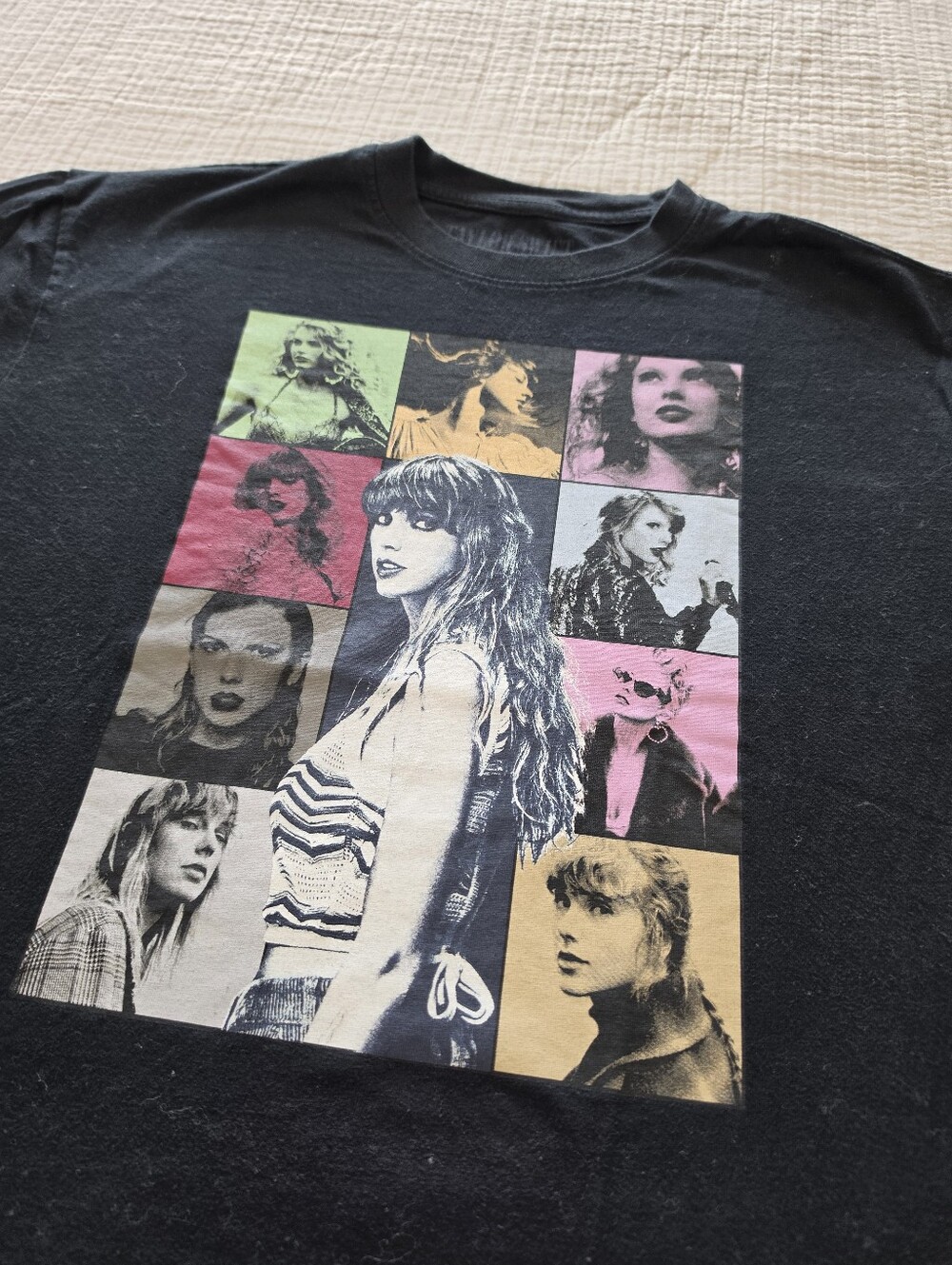 Black Taylor Swift The Eras Tour T-shirt Featuring a Multi-panel Photo Sz Xsmall